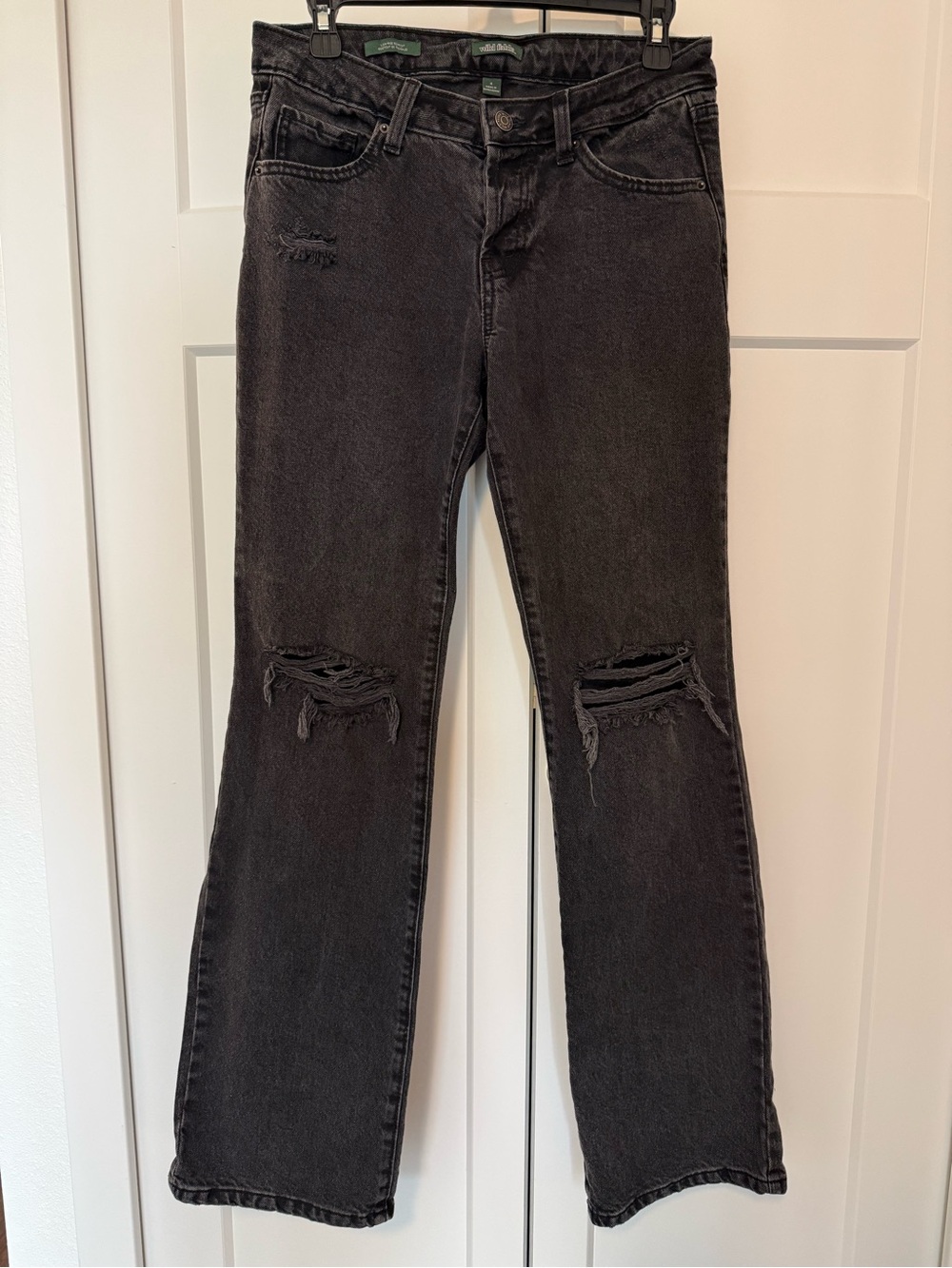 Women's Black Distressed bootcut Jeans